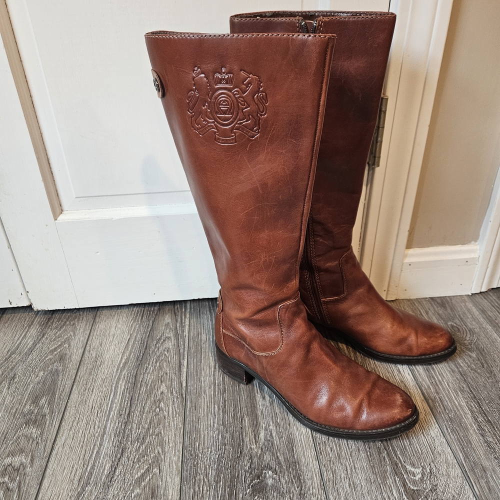 Etienne Aigner Brown Ridding Boots